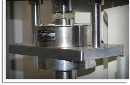 雙導(dǎo)柱結(jié)構(gòu) 雙導(dǎo)柱結(jié)構(gòu)