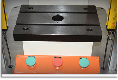 T型槽工作臺(tái) T型槽工作臺(tái)